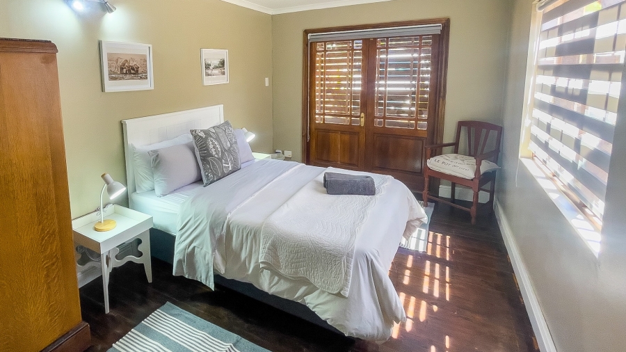 To Let 5 Bedroom Property for Rent in Southern Cross Western Cape